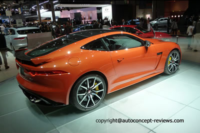 Jaguar F-Type SVR 